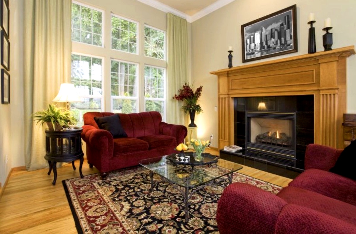 Why Professional Rug Cleaning Is Important for Wool, Silk, and Persian Rugs
